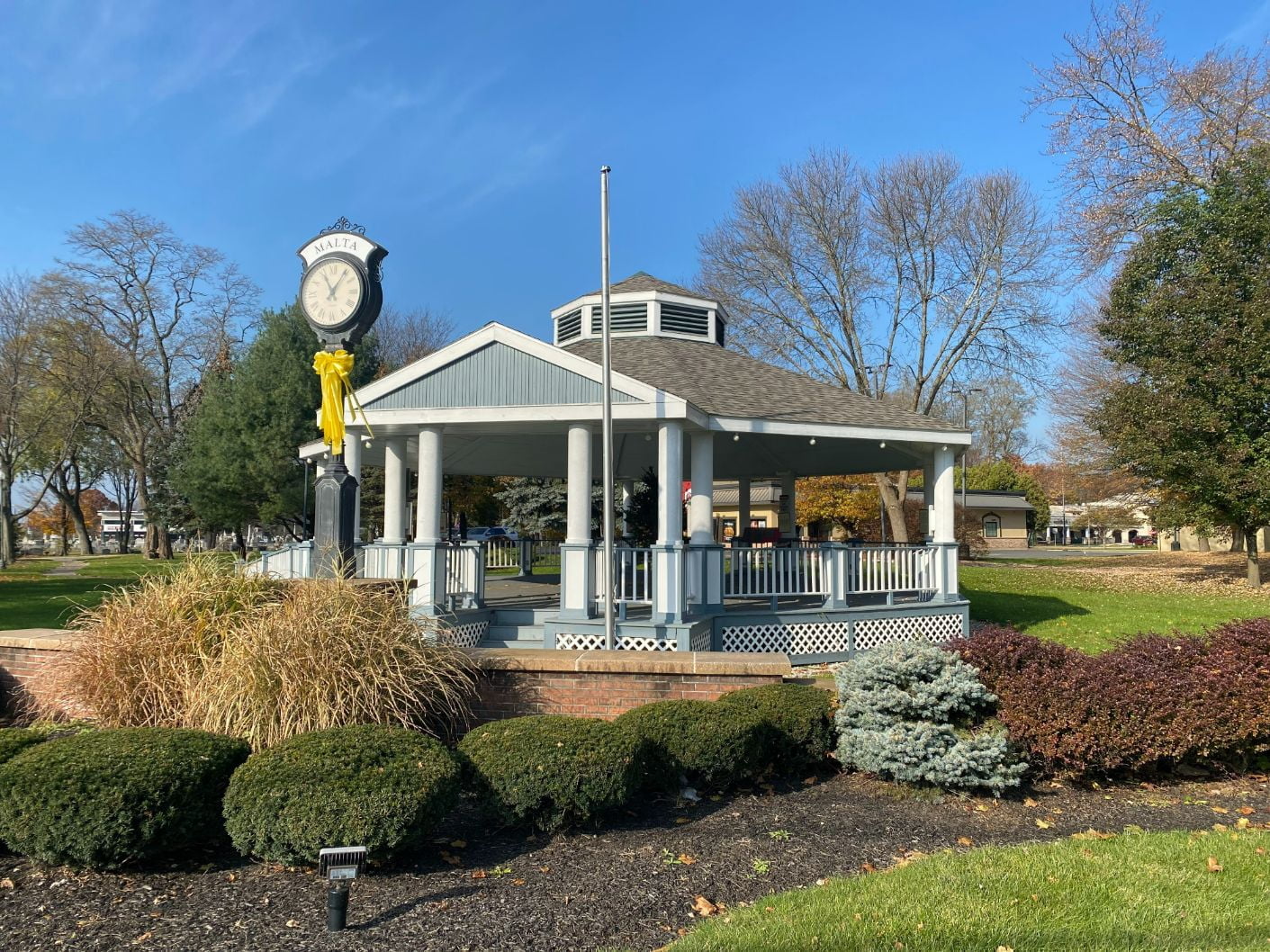 elements at luther forest in town of malta, nyapartment complex in malta, ny with nearby townof malta gazebo