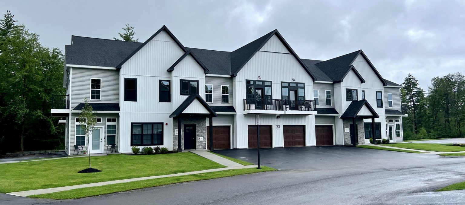 Luxury Apartments Saratoga, NY Elements at Saratoga Lake